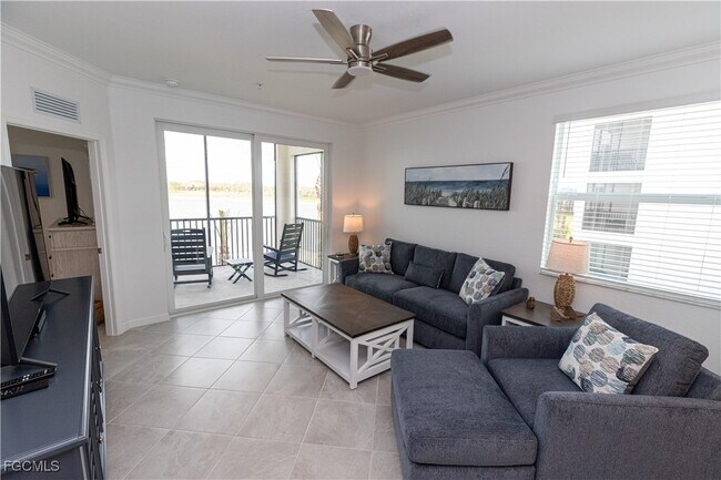 Building Photo - 15375 Grn Acrs Ave