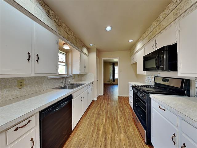 Building Photo - 13630 Willow Bend Rd