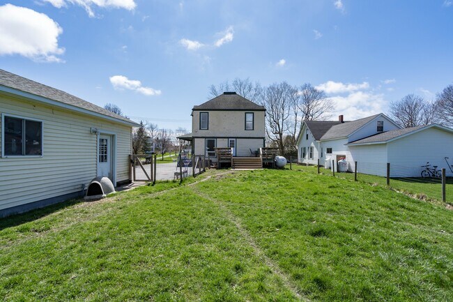 Building Photo - 11853 NY-12E