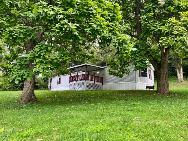 Building Photo - 746 Pony Farm Rd