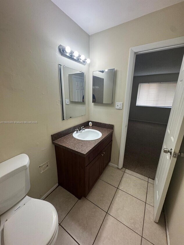 Foto principal - 2200 NW 59th Wy