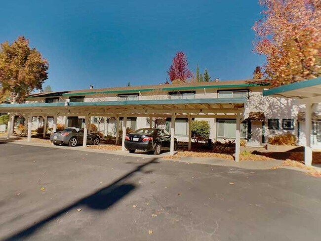 Building Photo - 3591 Cedar Ravine Rd