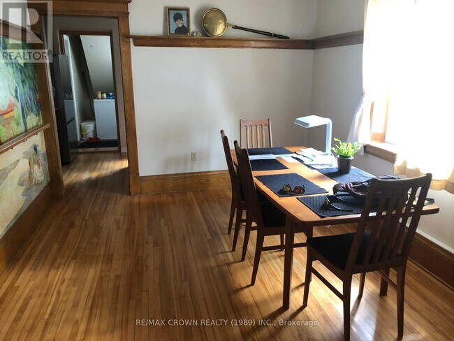 Photo du bâtiment - 645 McIntyre St W