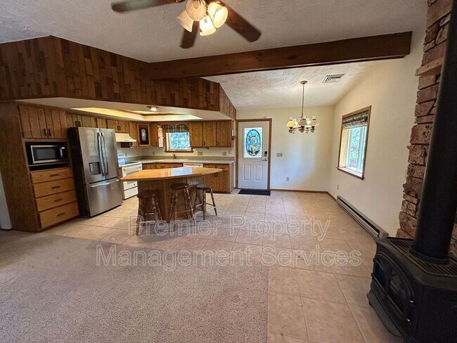 Building Photo - 3406 Quinella Dr