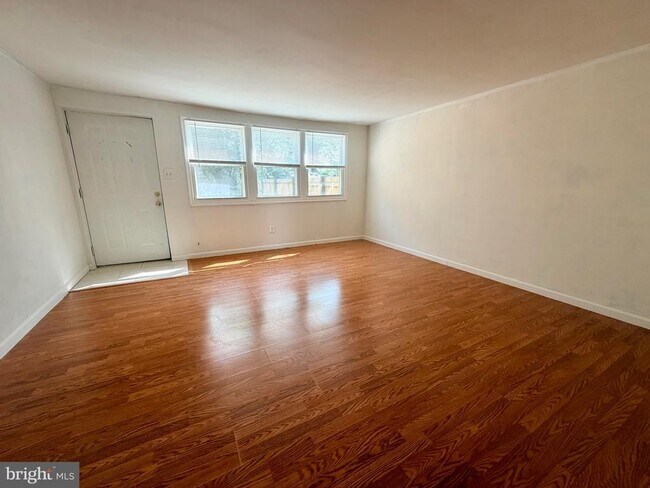 Foto del edificio - 3219 Bero Rd
