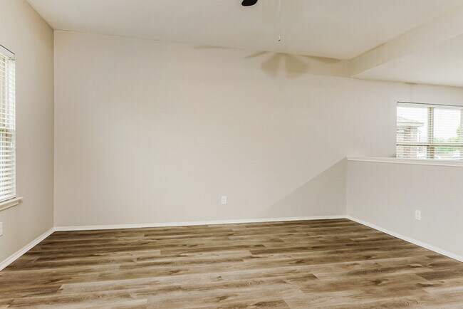 Foto del edificio - 1207 Savannah Ridge Dr