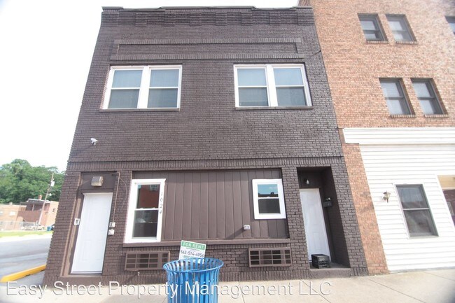 Building Photo - 1024 15th Ave
