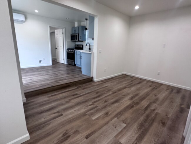 Building Photo - 14768 San Fernando Mission Blvd