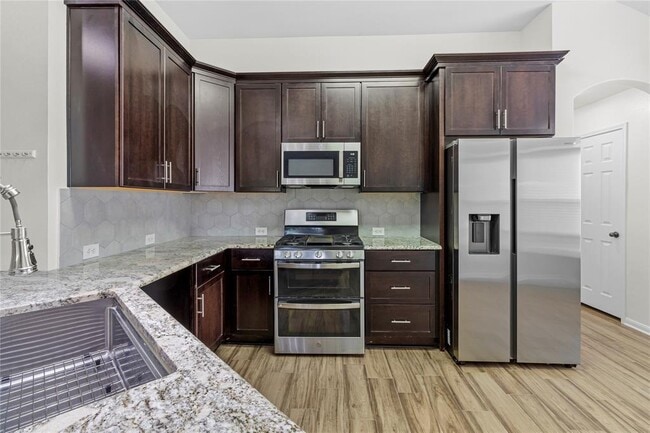 Building Photo - 1011 St Helena Dr