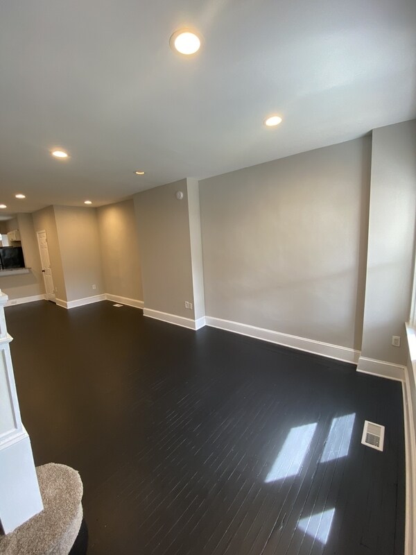 Foto del edificio - 4110 Harris Ave