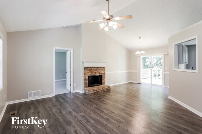 Building Photo - 273 Fairview Oak Pl