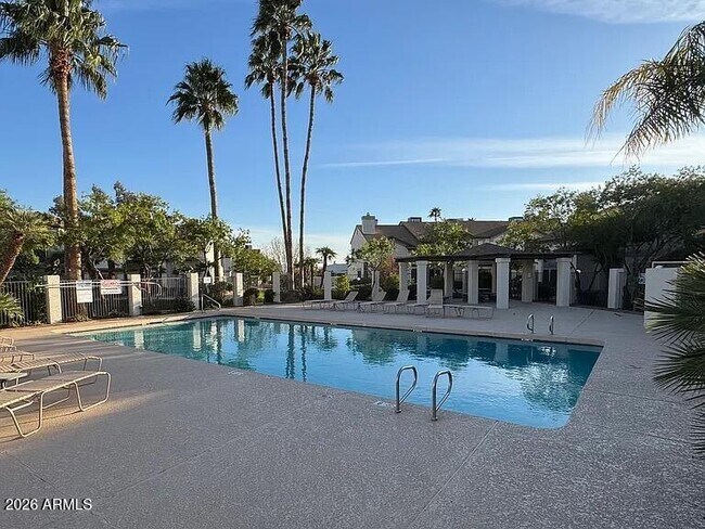 Foto del edificio - 4114 E Union Hills Dr