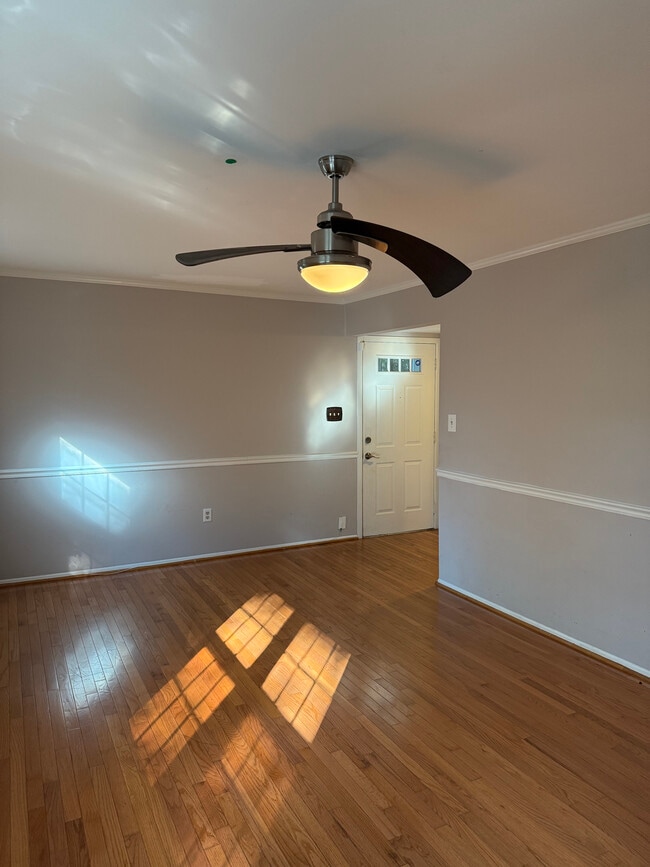 Building Photo - 7028 Palamar Turn