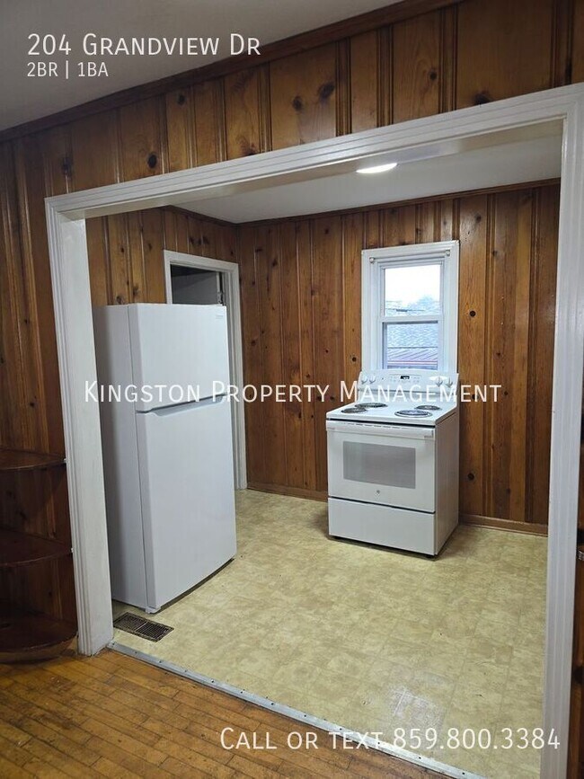 Building Photo - 204 Grandview Dr