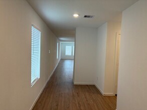 Building Photo - 3017 Pensacola Dr