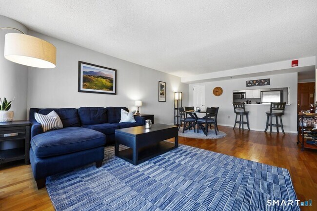Foto del edificio - 127 Greyrock Pl