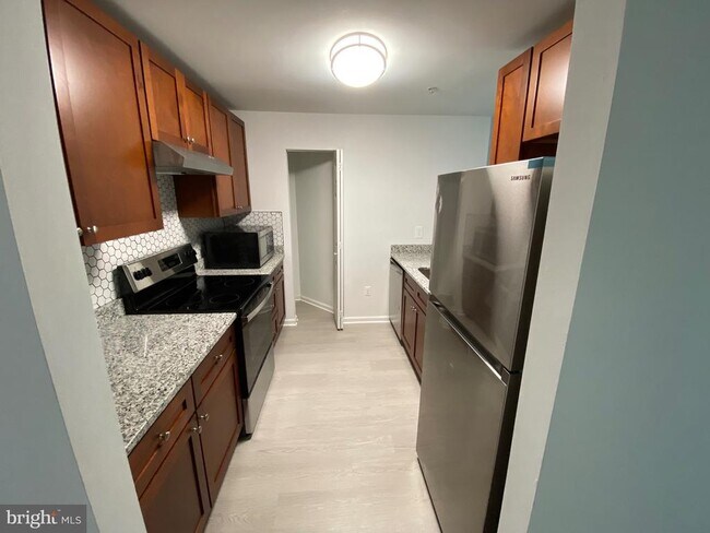 Building Photo - 7516 Snowpea Ct