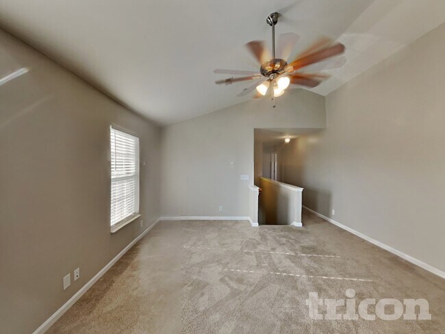 Foto del edificio - 1307 Creekside Dr