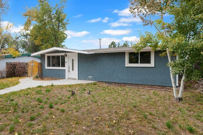 Building Photo - Adorable updated 2bdrm rancher