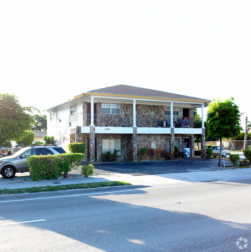 Primary Photo - 1100 NW 31st Ave