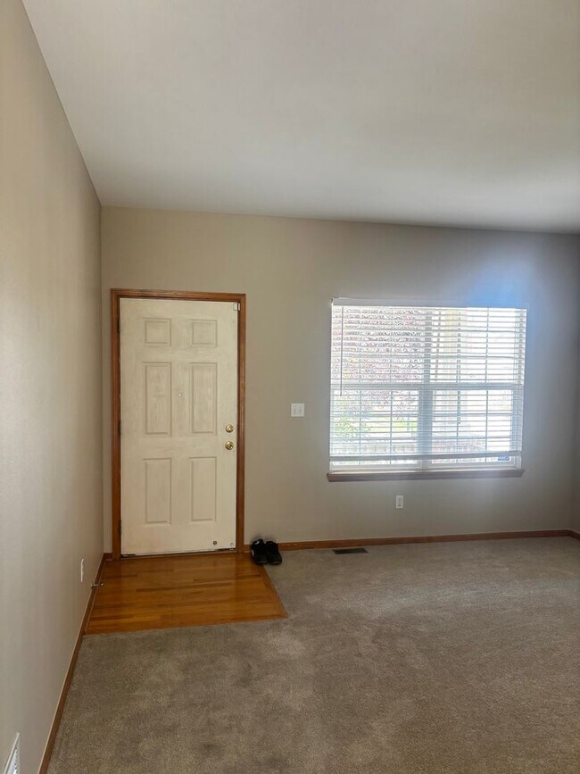 Building Photo - For Rent in Excellent Neighborhood! 80130