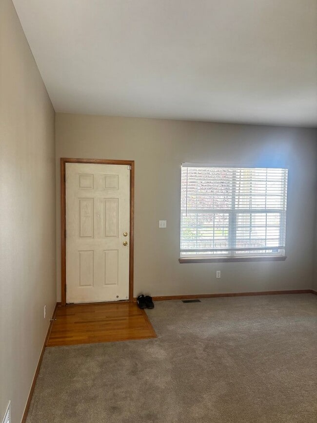 Photo - For Rent in Excellent Neighborhood! 80130 House