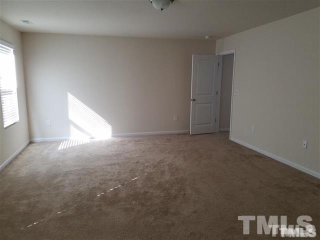 Building Photo - 4372 Lyman Ave