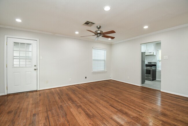 Foto del edificio - 6614 Teluco St