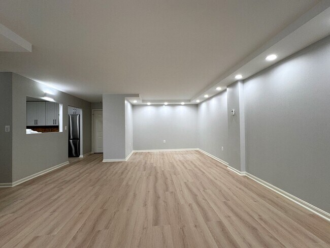 Foto del edificio - 131 Coolidge Ave