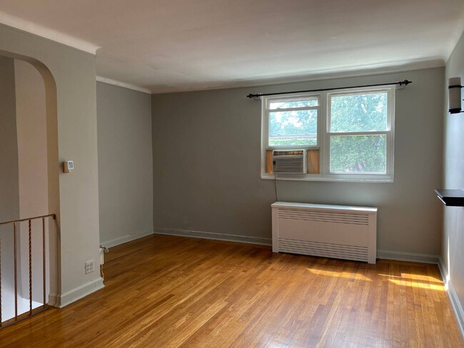 Building Photo - 91 Beechwood Pl