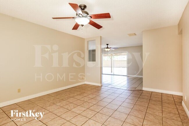 Foto del edificio - 5413 West Townley Avenue