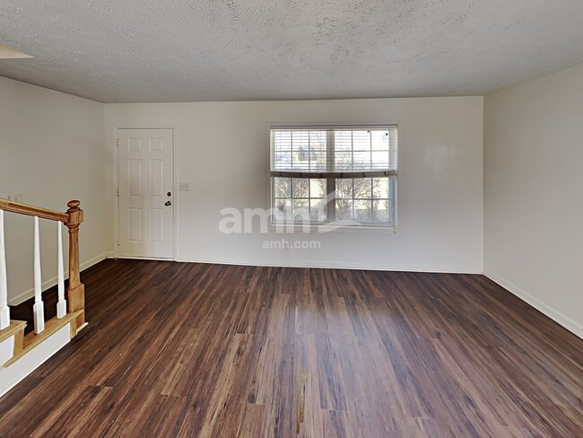 Building Photo - 1821 Saint Andrews Dr