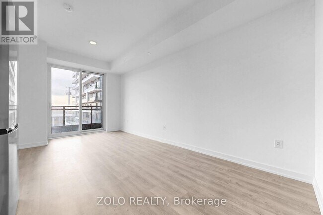 Photo du bâtiment - 9763 Markham Rd