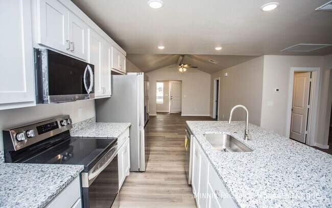 Foto del edificio - 310 E 77th St