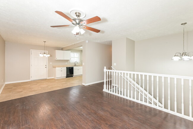 Building Photo - 5516 Covent Way