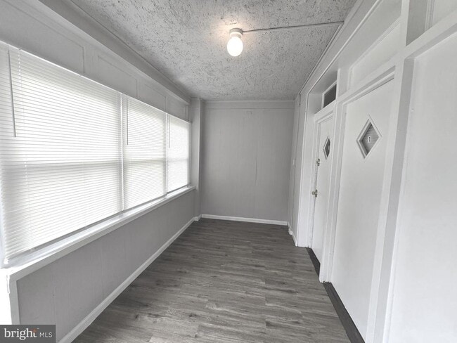 Building Photo - 259 W Ruscomb St