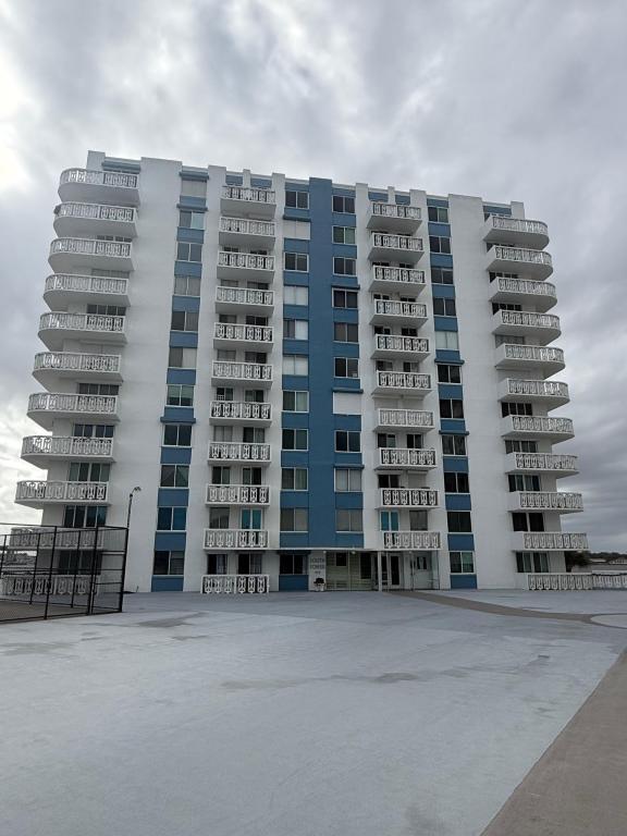 Foto del edificio - 925 N Halifax Ave