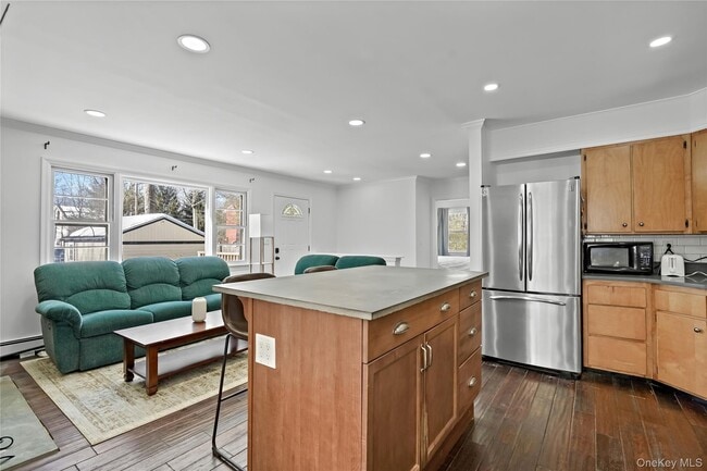 Building Photo - 37 Ridgeland Rd