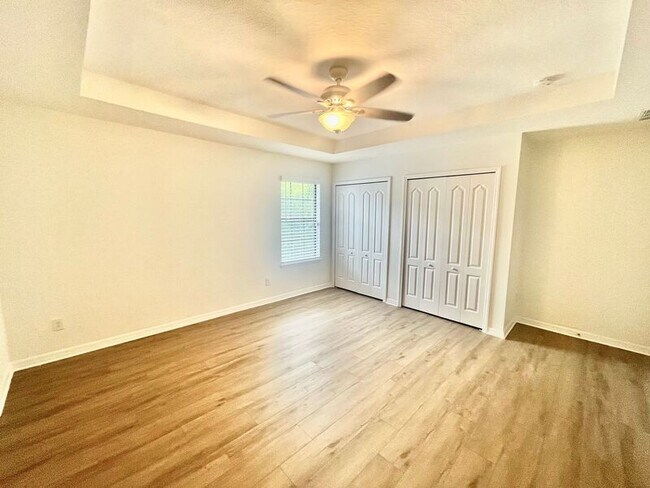 Foto del edificio - 1921 Glen Mist Cv