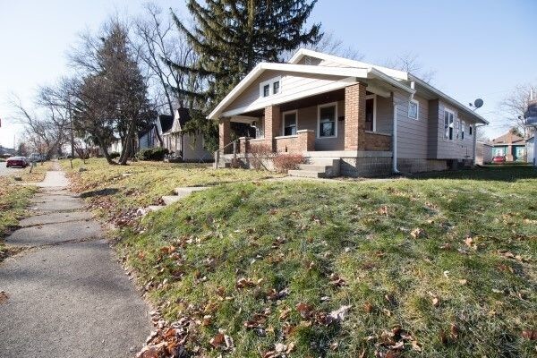 Building Photo - 1 bedroom 1 bath  duplex in Little Flower