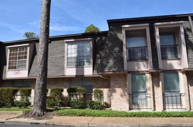 Building Photo - 12633 Memorial Dr
