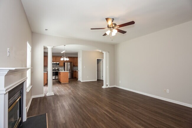 Foto del edificio - 2910 Oakdale Pasture Dr