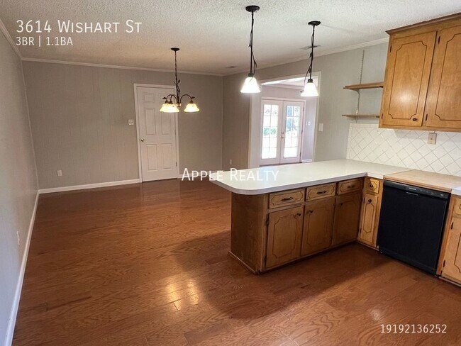 Foto del edificio - 3614 Wishart St - Available end of March