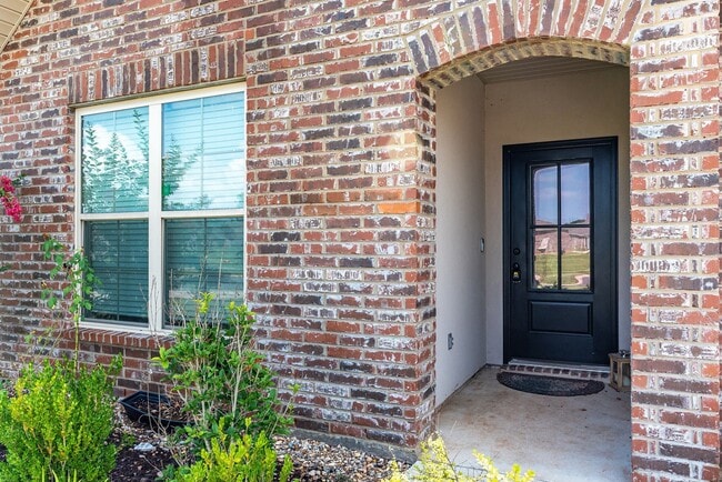 Foto del edificio - 4 Bedroom 2.5 Bath in Victoria Meadows