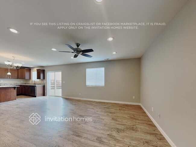 Foto del edificio - 4059 Creek Legend View