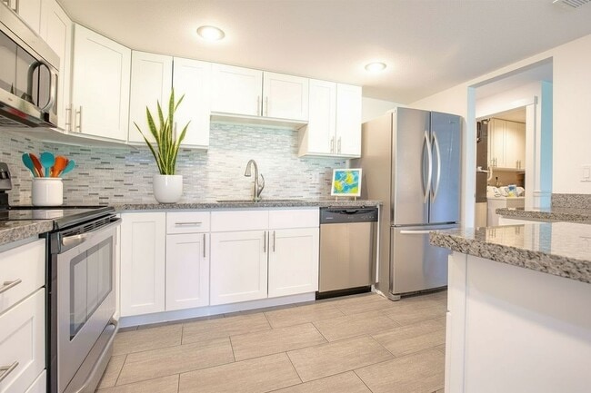 Building Photo - 16929 Inglewood Rd NE