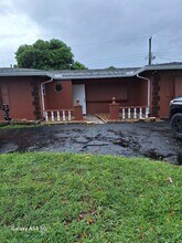 Building Photo - 1132 NW 76th Ave