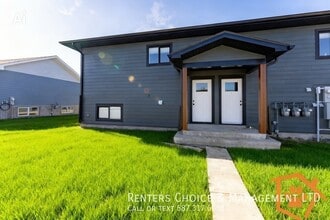 Building Photo - 5624-56243 43 Ave