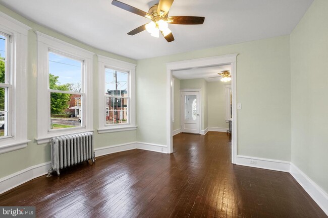 Building Photo - 5901 N Marvine St