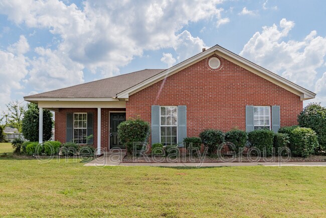 Building Photo - 6118 Blackstone Dr